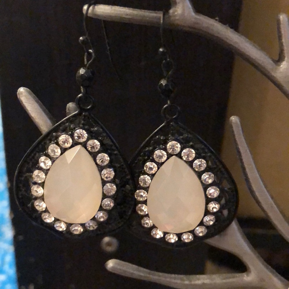 Black and white sparkle dangling earrings